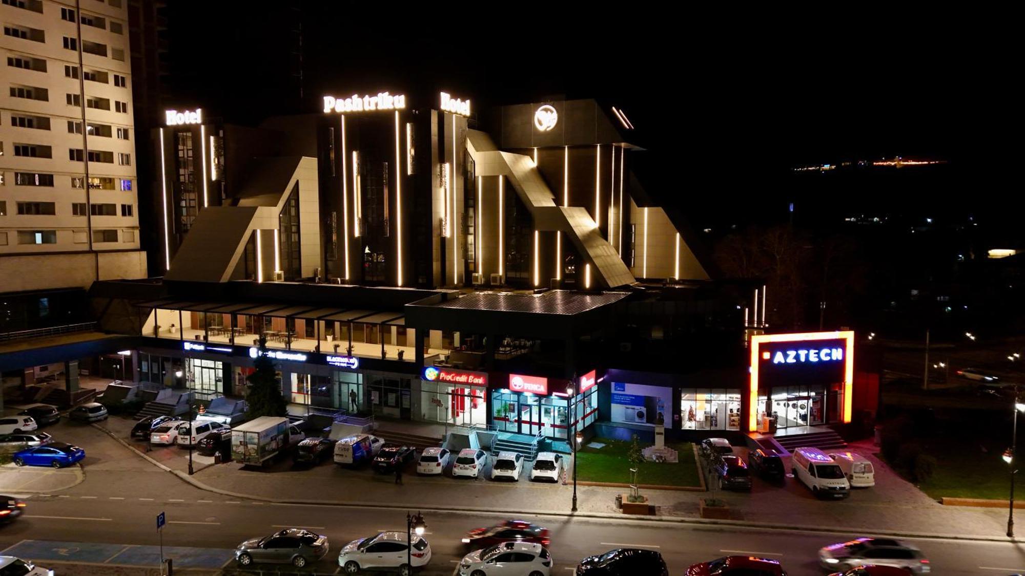 Hotel Pashtriku Gjakova Buitenkant foto